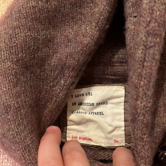 Purple vintage sweater. - Picture 3 of 4